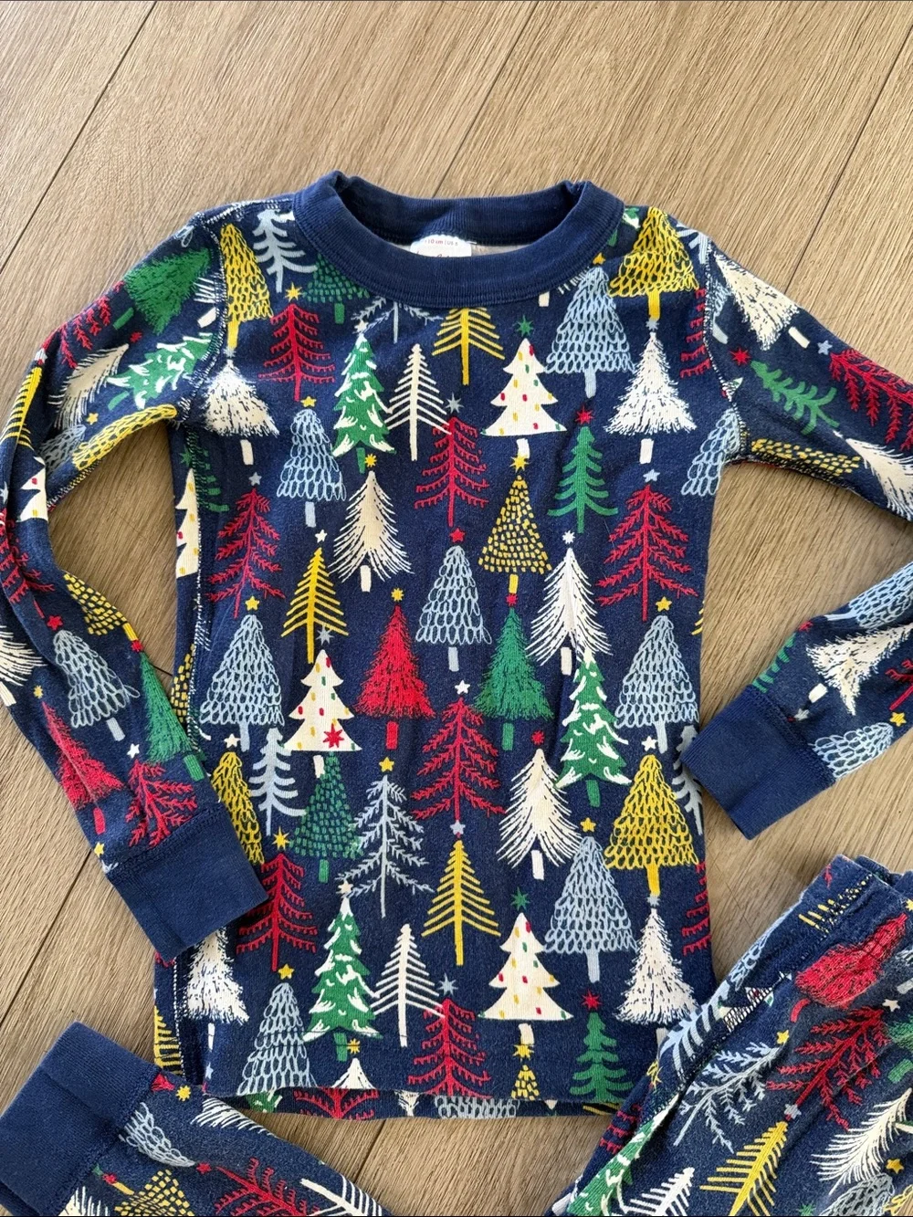 Hanna Andersson organic cotton holiday tree pajamas size 5